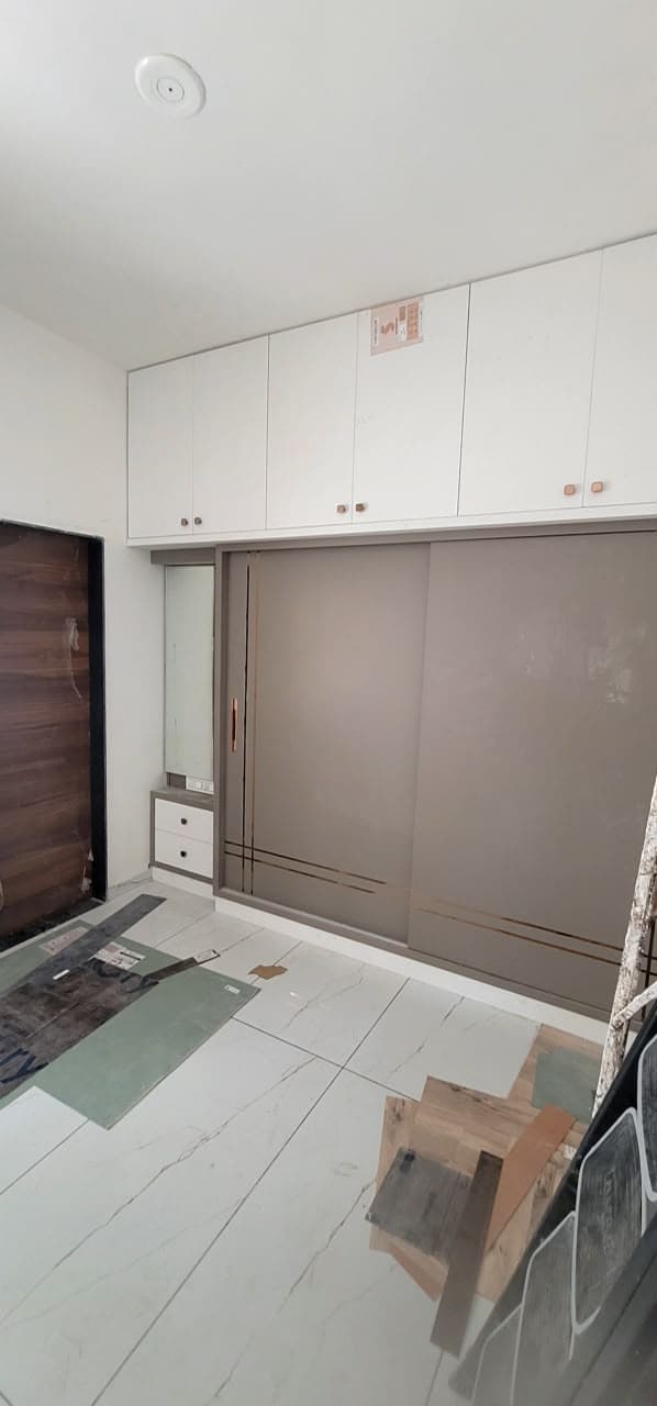 RAVYA wardrobe project — tailored wardrobe composition.